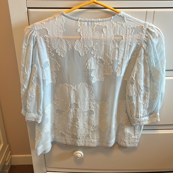 NWOT Aritzia Blue Flower Lace Top - Picture 2 of 5